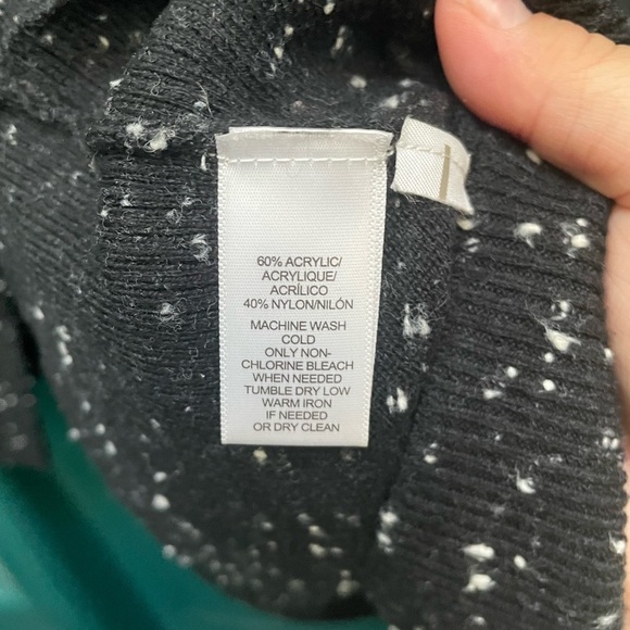 NWOT LOFT TRIANGLE CUT KNIT SWEATER - Picture 5 of 7